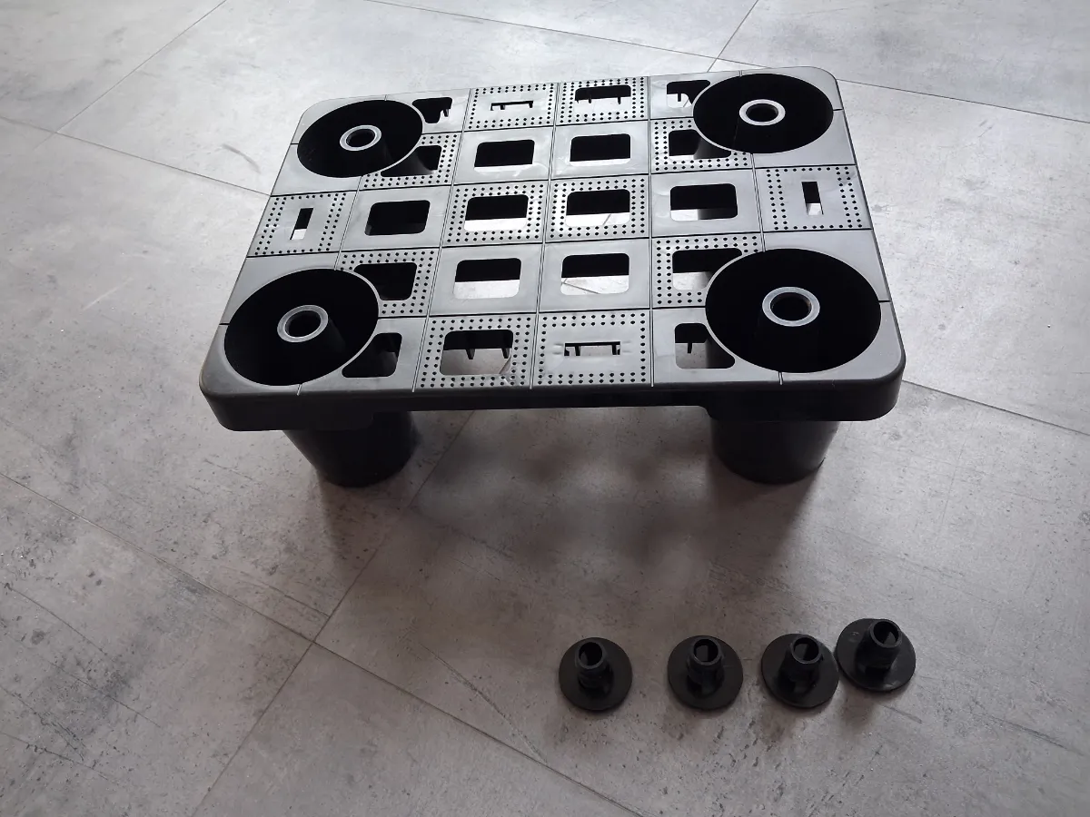 piedi-rigidi-per-espositori